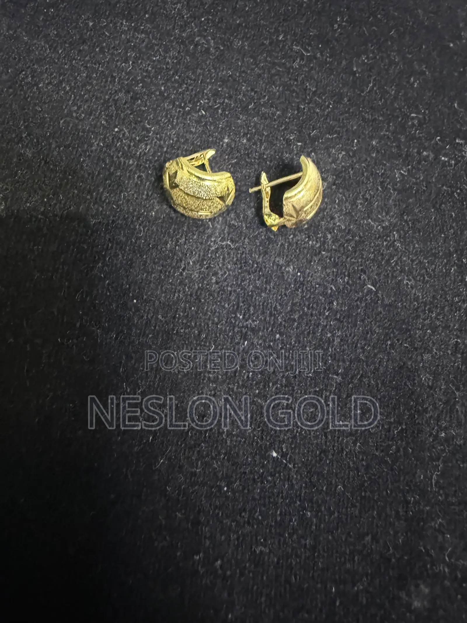 Solid 18karat Gold Clip Earring