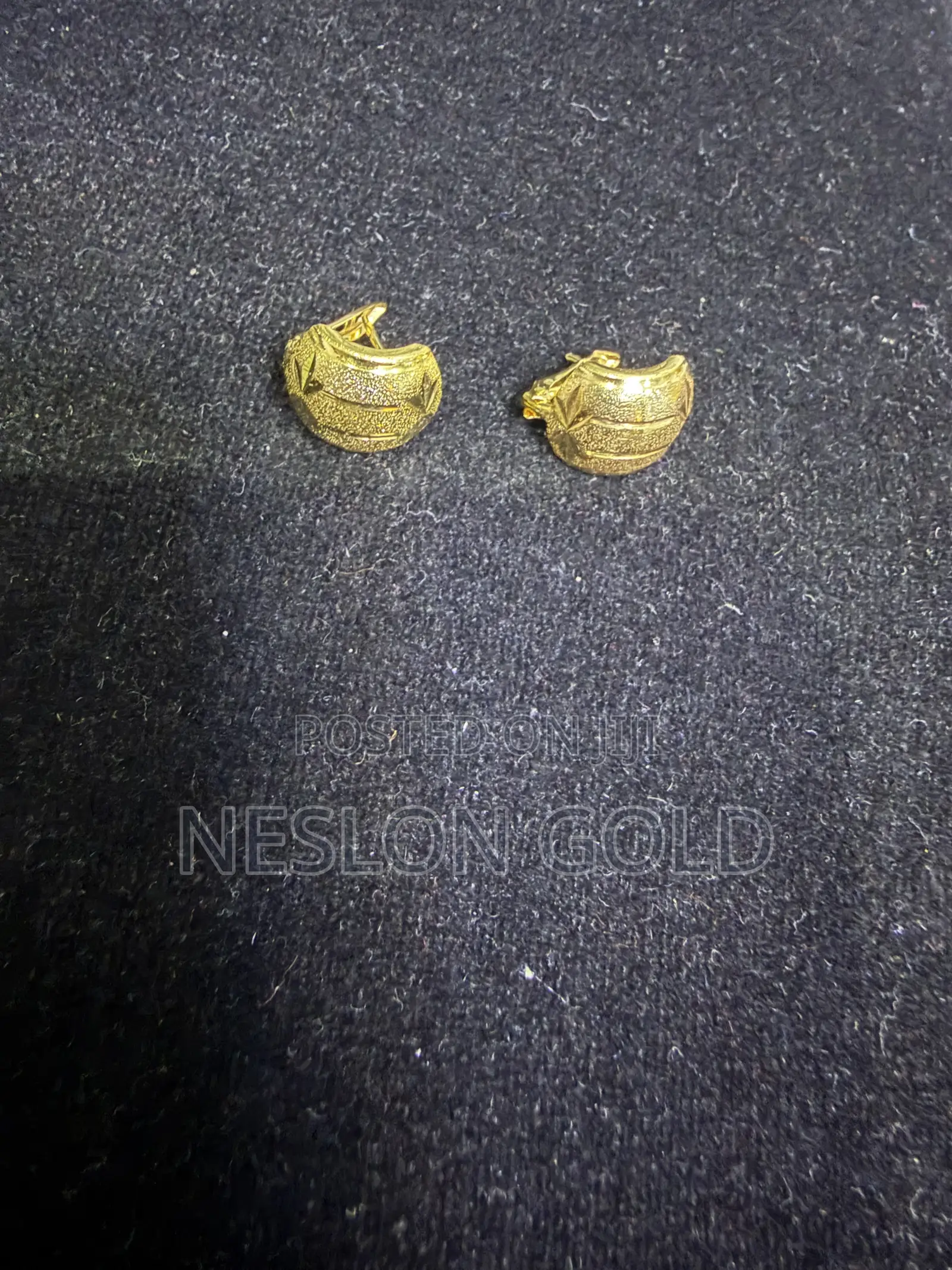 Solid 18karat Gold Clip Earring