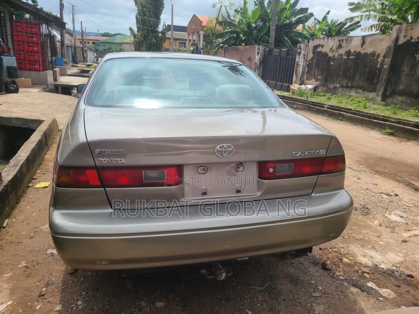 Toyota Camry 2000 Gray