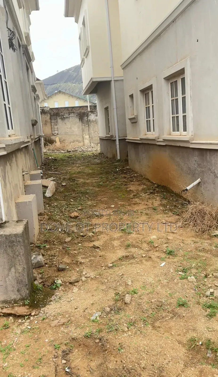 7bdrm Duplex in Katampe (Main) for sale