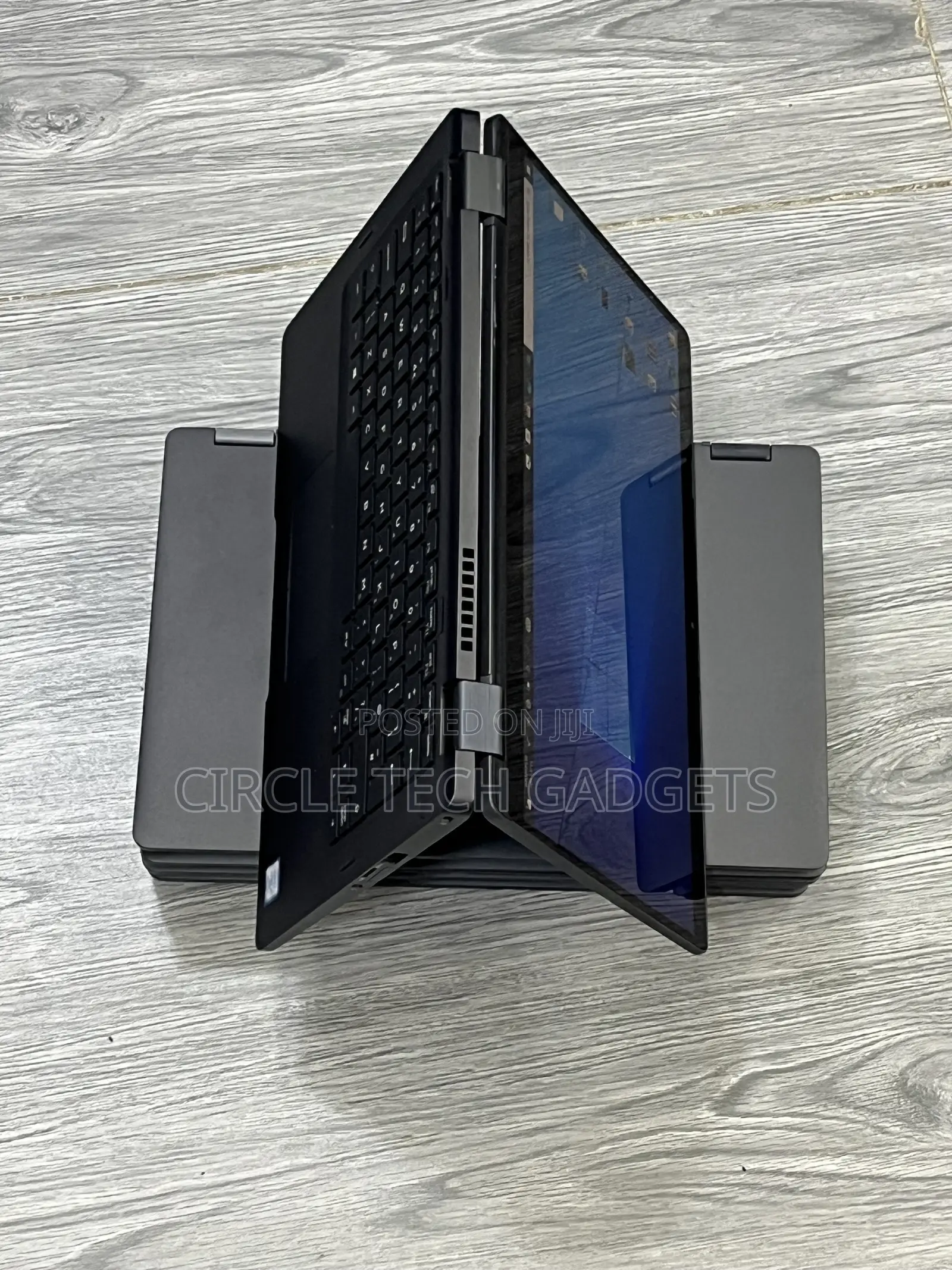 Laptop Dell Latitude 5300 2-in-1 8GB Intel Core i7 SSD 256GB