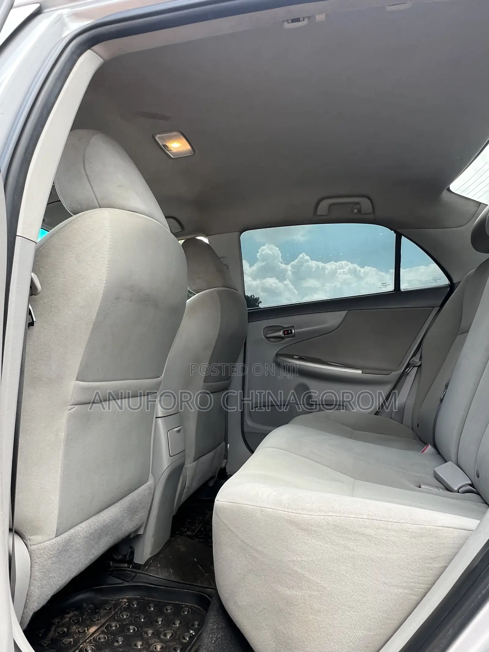 Toyota Corolla 2010 Silver