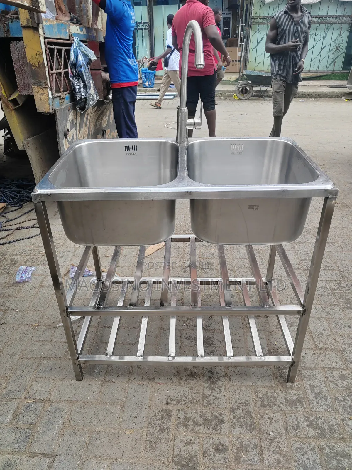 304 Stainless Steel, 2mm Thickness Industrial Sink.
