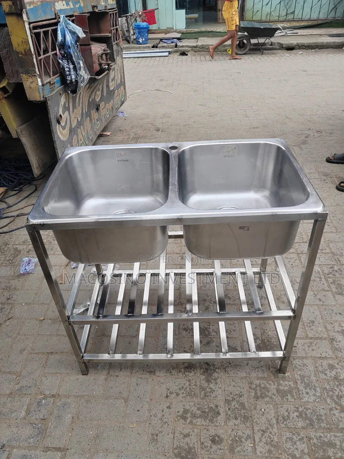 304 Stainless Steel, 2mm Thickness Industrial Sink.