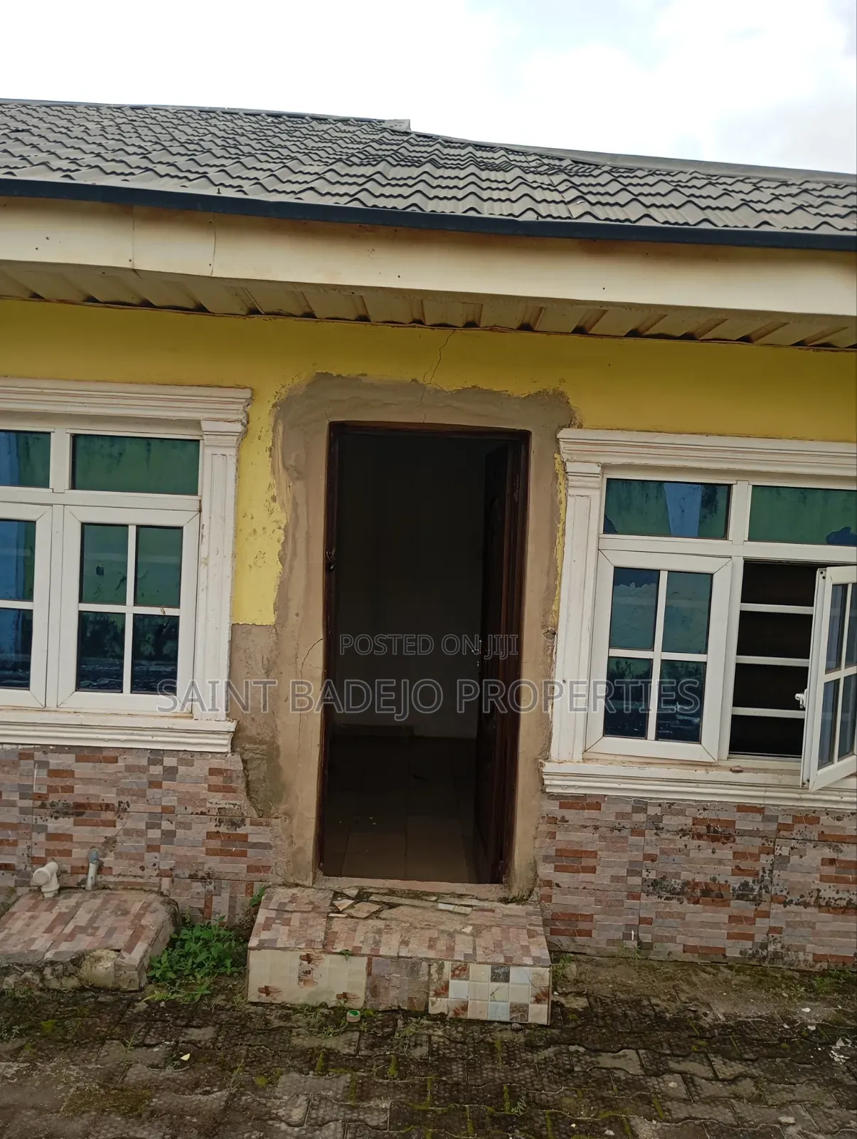 1bdrm Block of Flats in Benevolent Estate, Gberigbe for rent