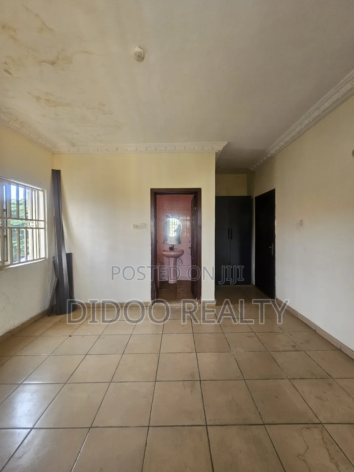 3bdrm Block of Flats in Utako for rent