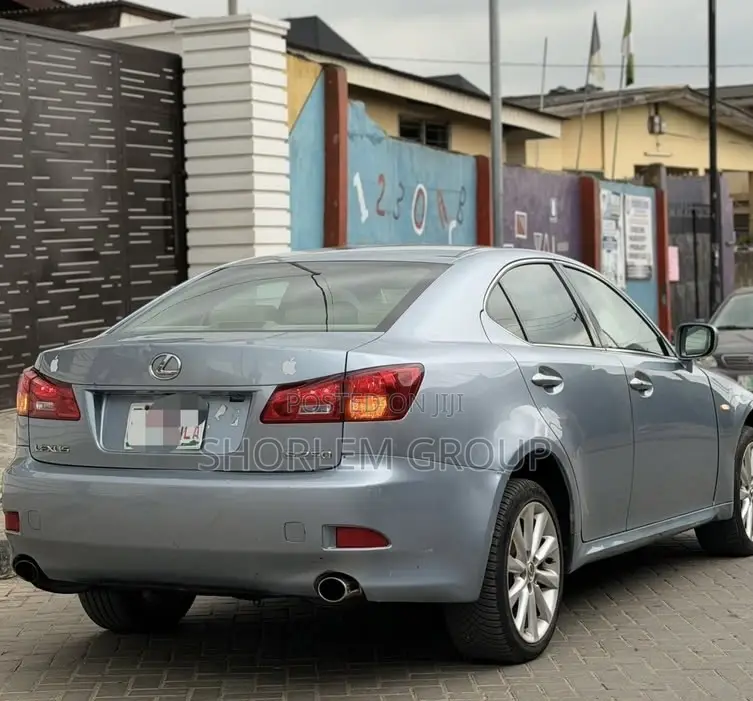 Lexus IS 2008 Blue