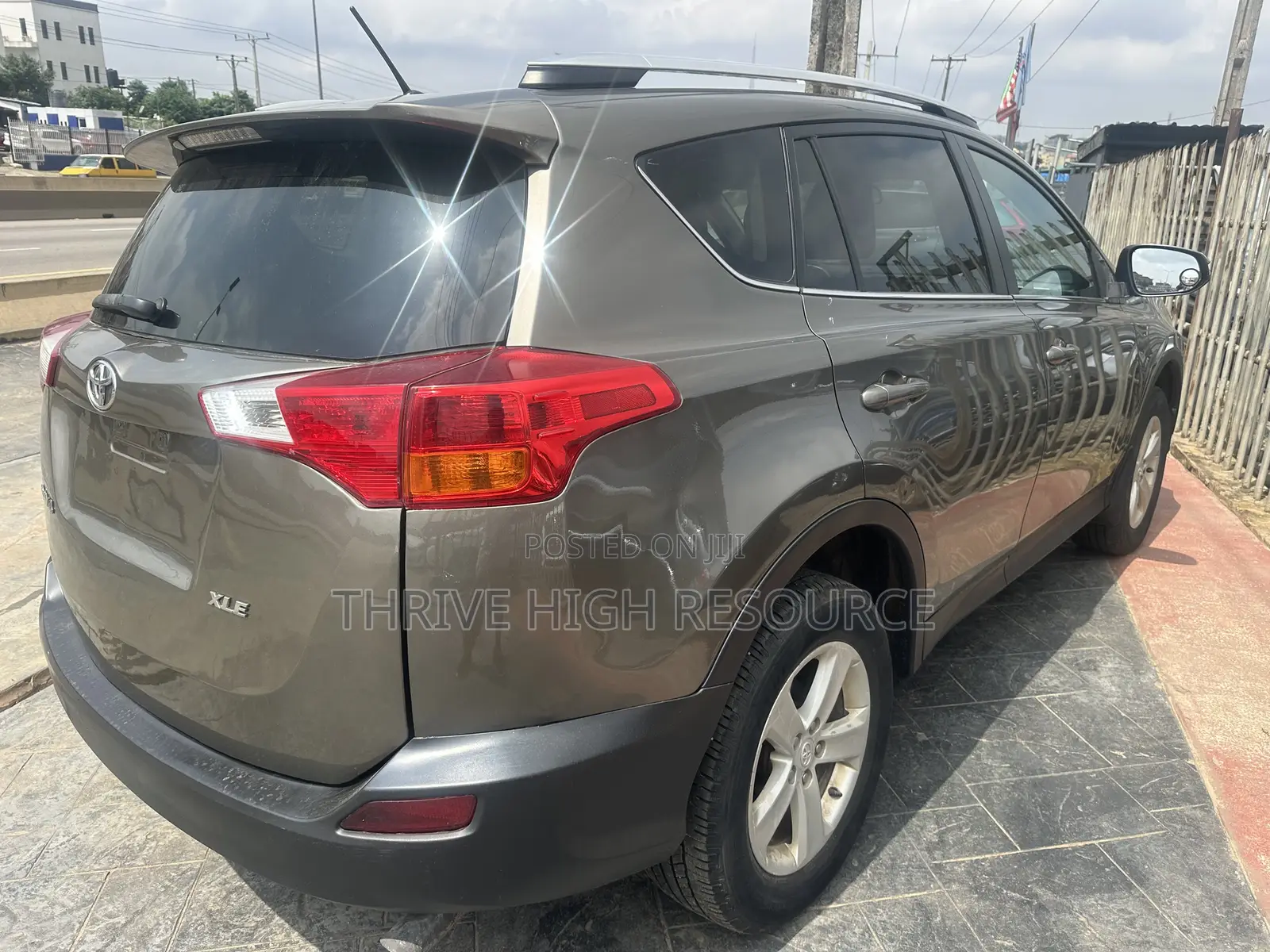 Toyota RAV4 XLE FWD (2.5L 4cyl 6A) 2013 Gray