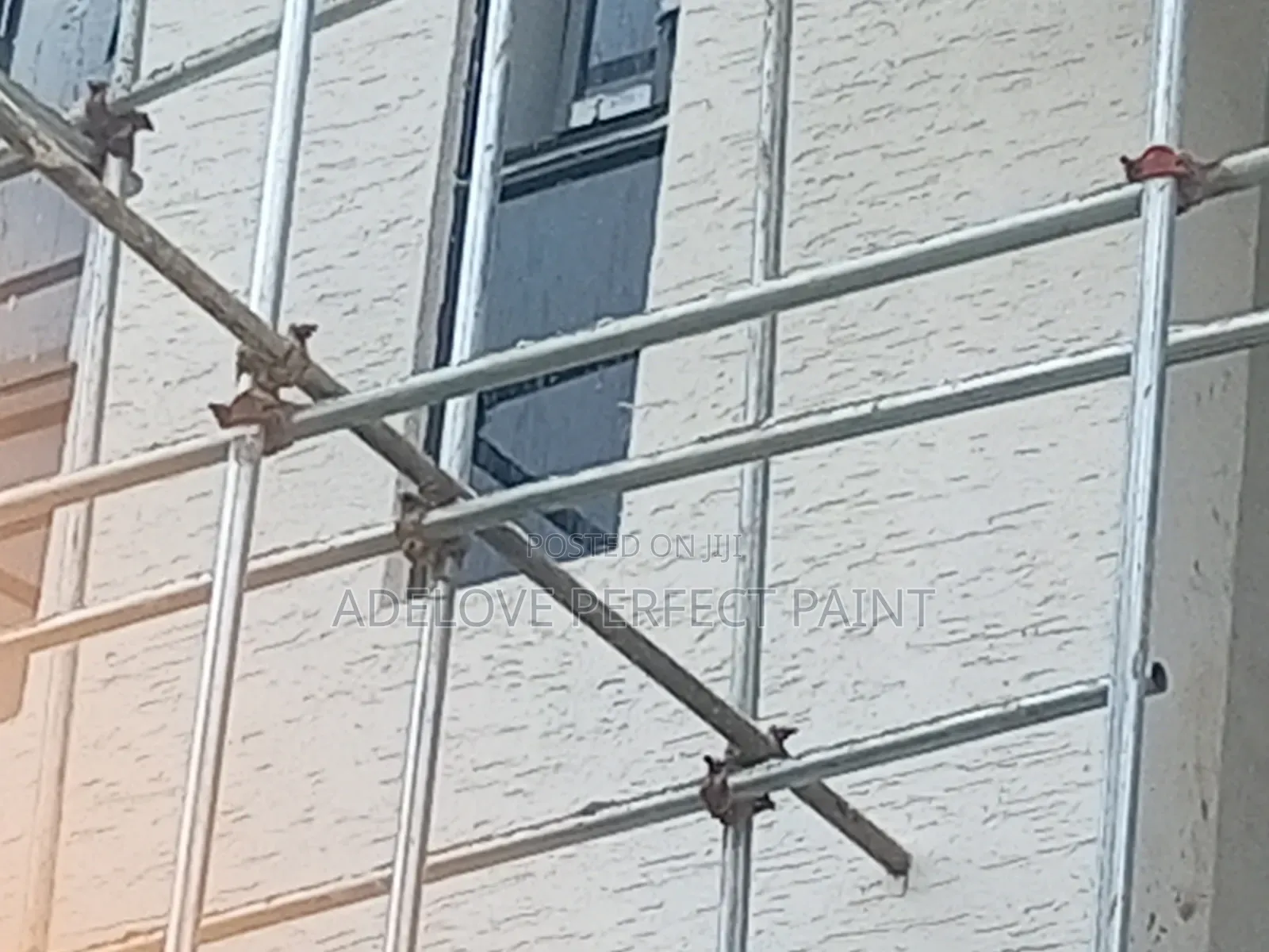 Adelove Strong Gravitex Paint