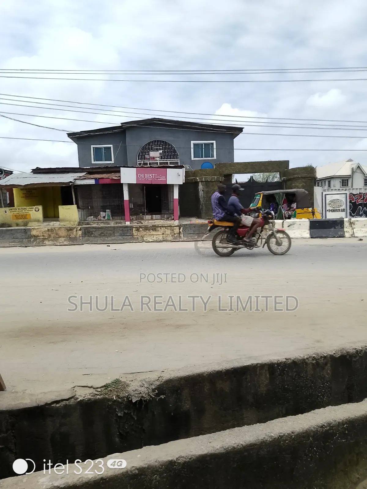 Furnished 4bdrm Duplex in Okokomaiko for sale