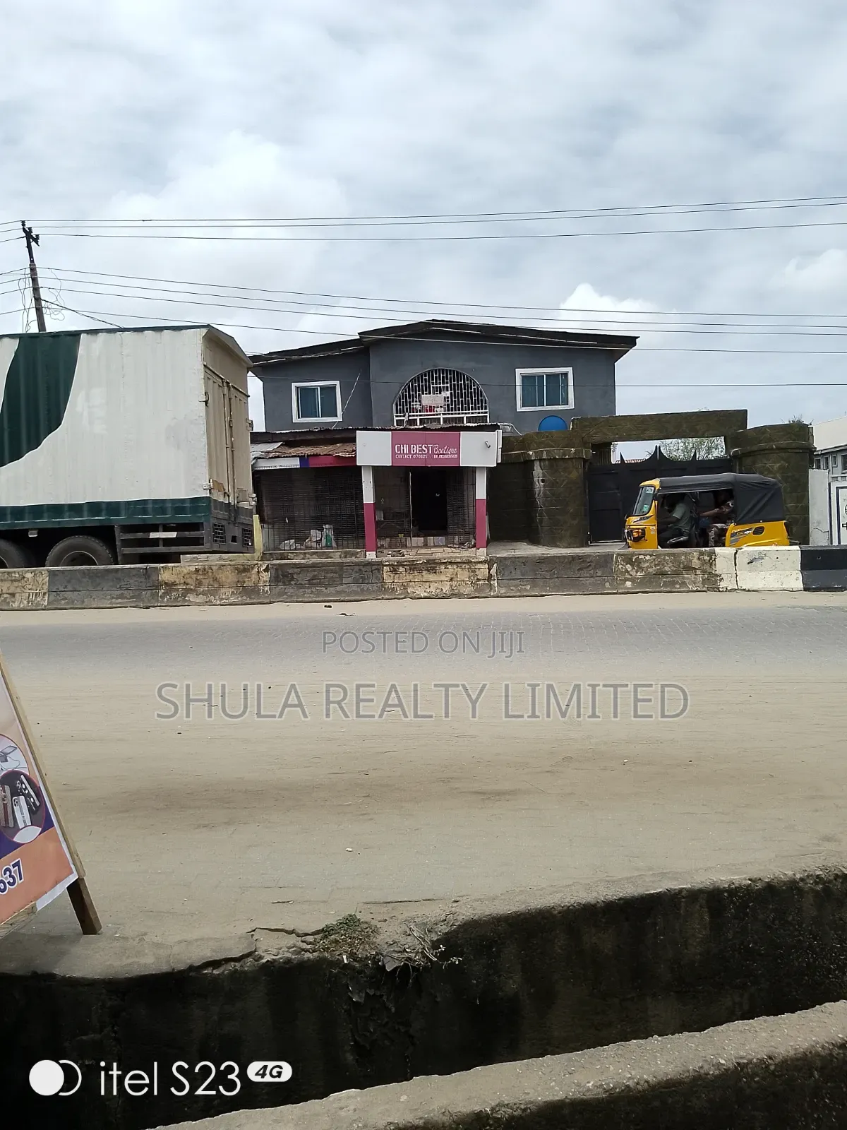 Furnished 4bdrm Duplex in Okokomaiko for sale
