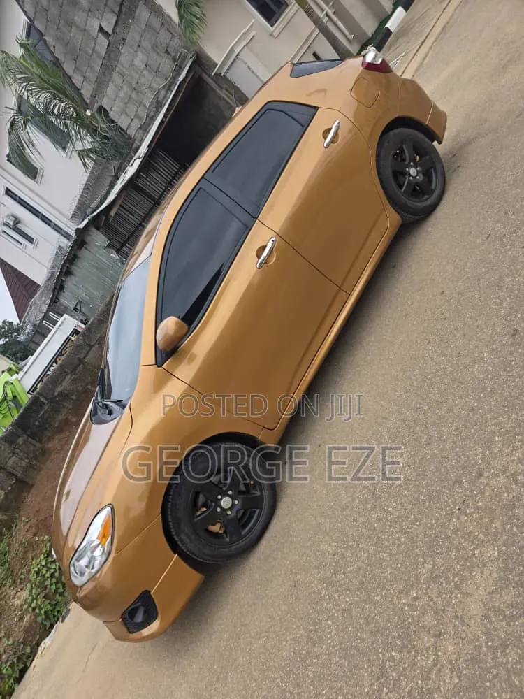 Toyota Matrix 2010 Orange