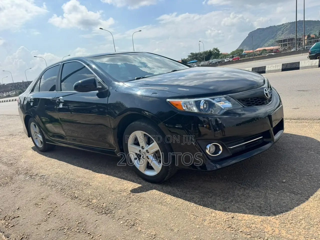 Toyota Camry SE 4dr Sedan (2.5L 4cyl 6A) 2014 Black