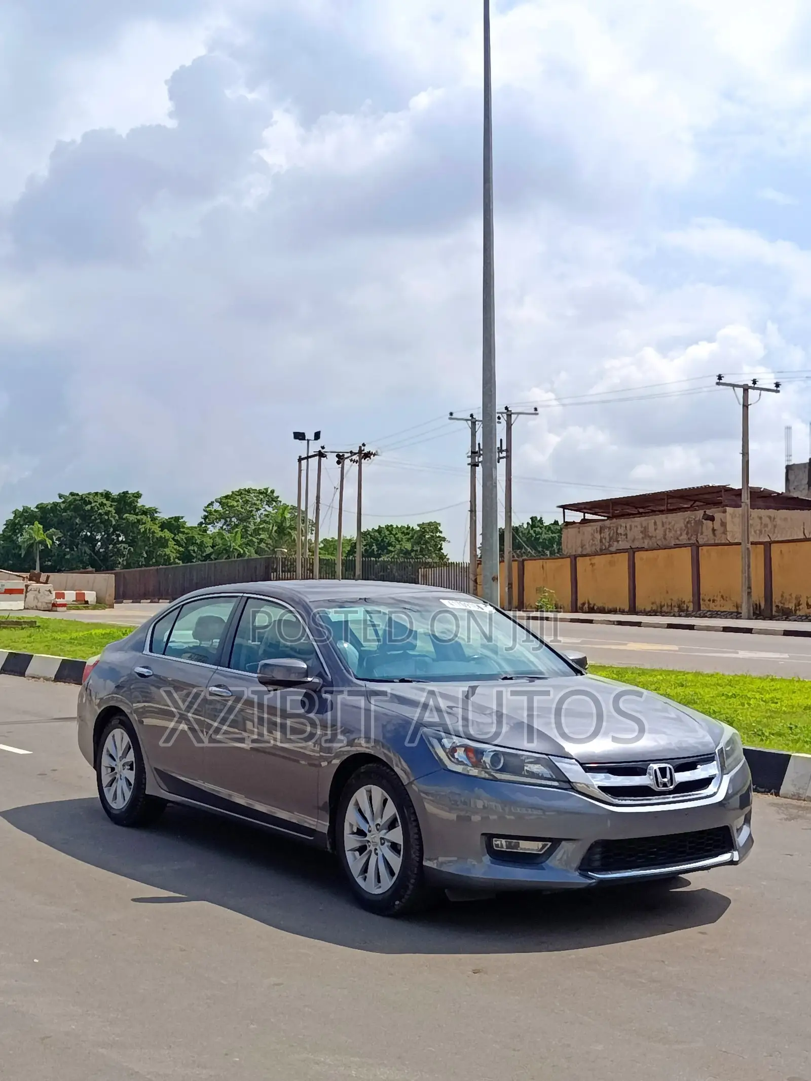 Honda Accord EX-L 4dr Sedan FWD (2.4L 4cyl 2A) 2013 Gray