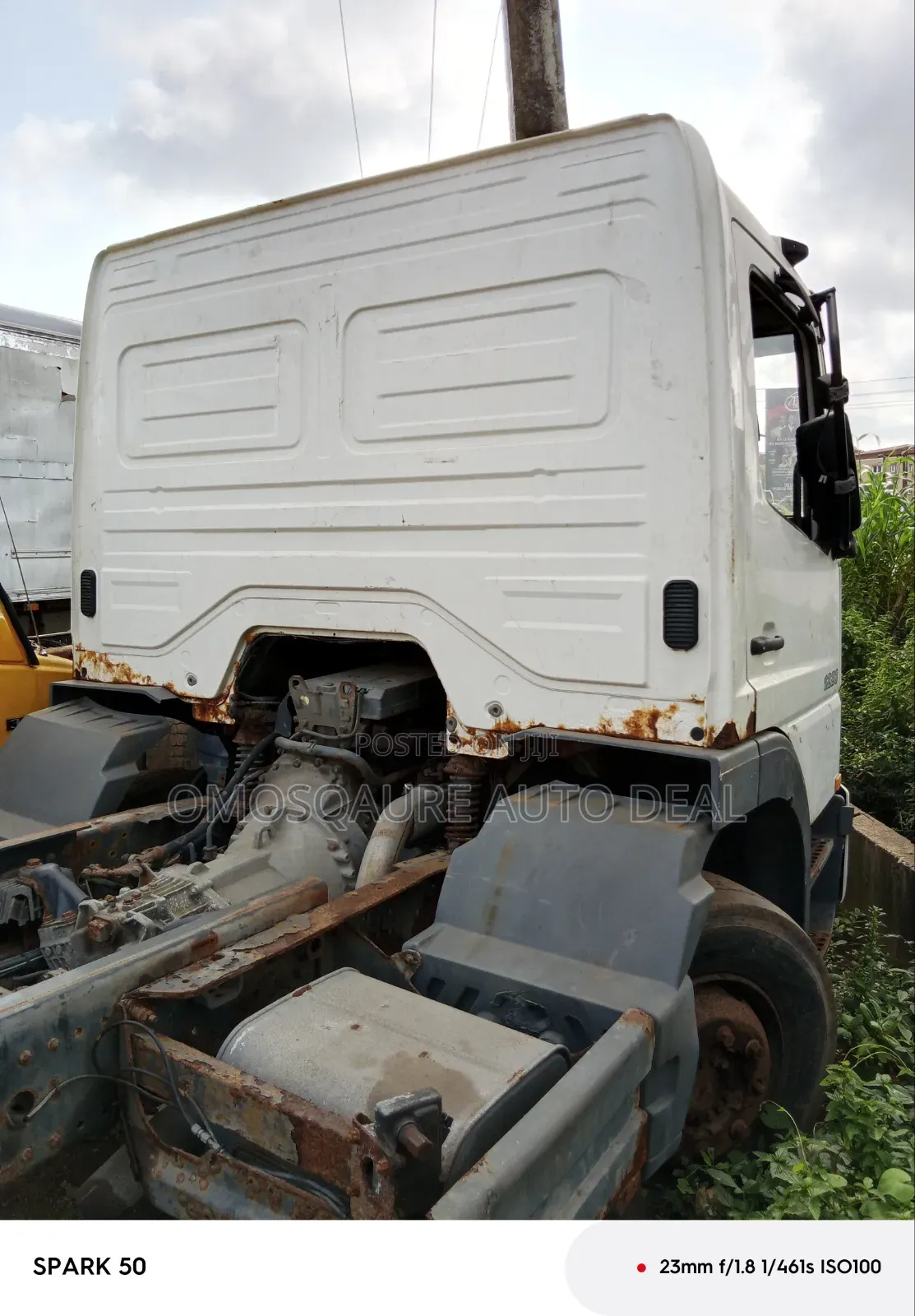 1223 Cab Chassis