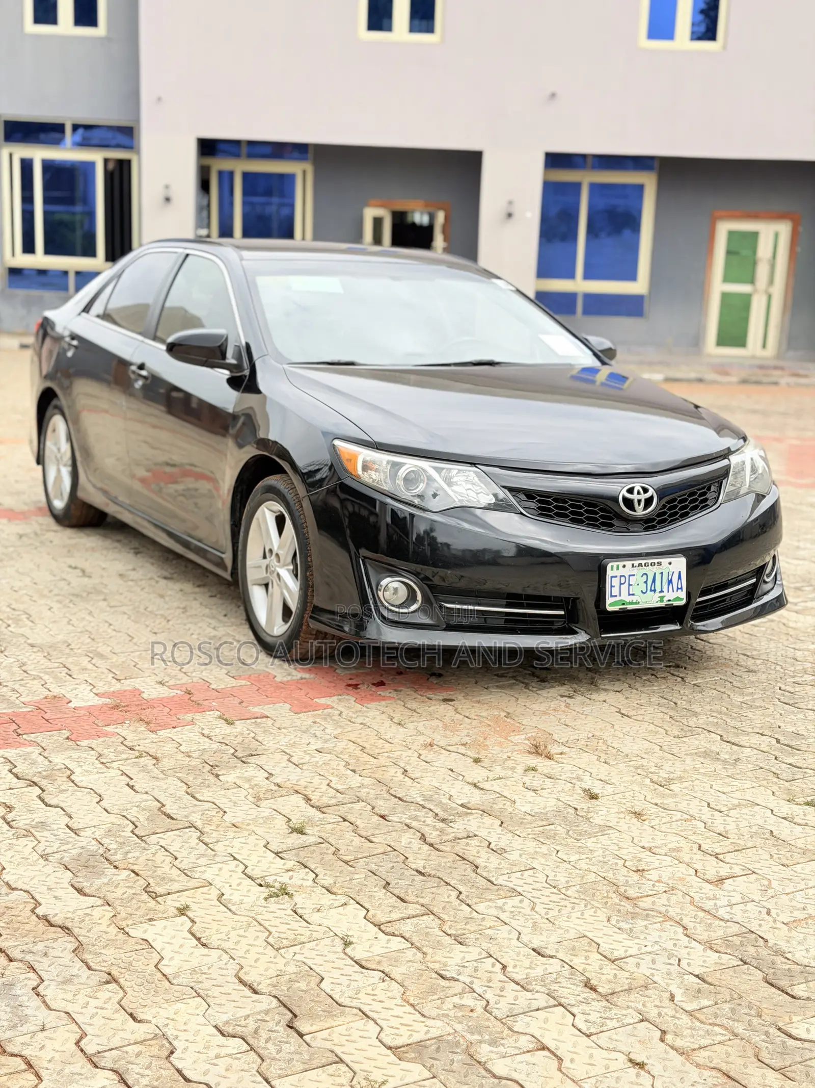 Toyota Camry SE 4dr Sedan (2.5L 4cyl 6A) 2014 Black