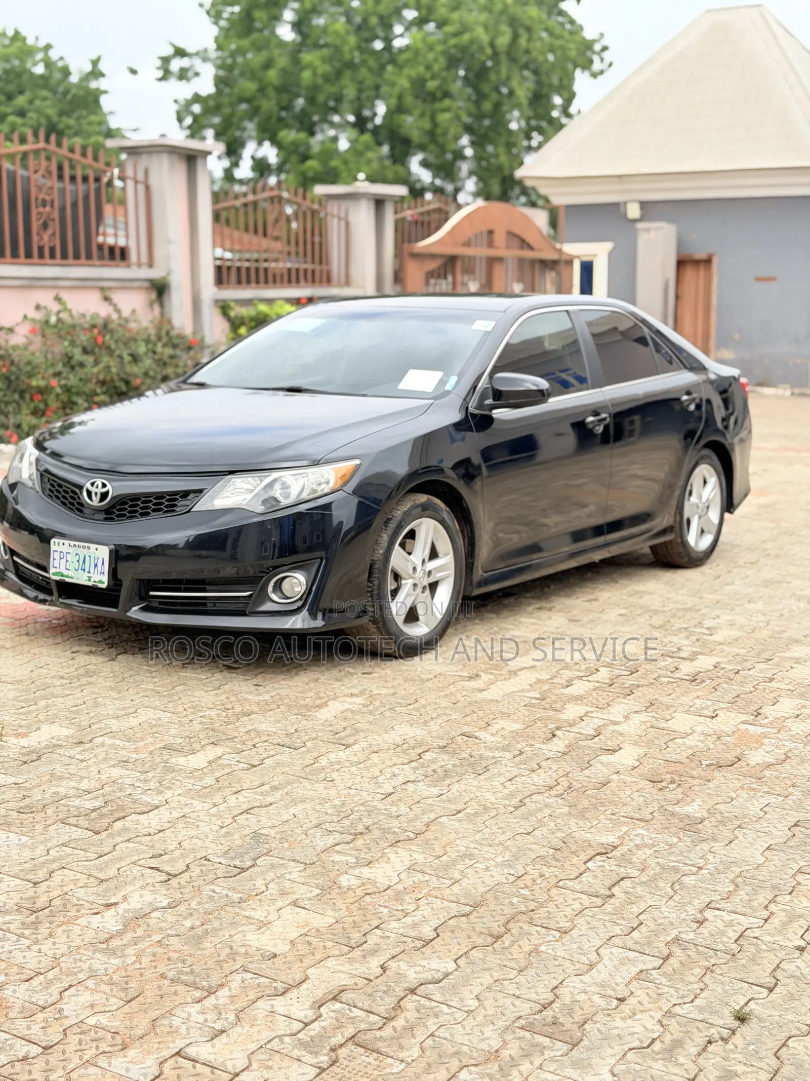 Toyota Camry SE 4dr Sedan (2.5L 4cyl 6A) 2014 Black
