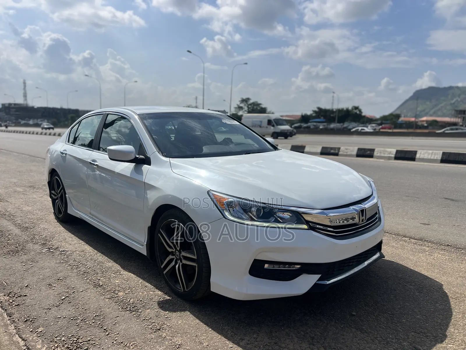 Honda Accord Sport 4dr Sedan FWD (2.4L 4cyl 2A) 2016 White