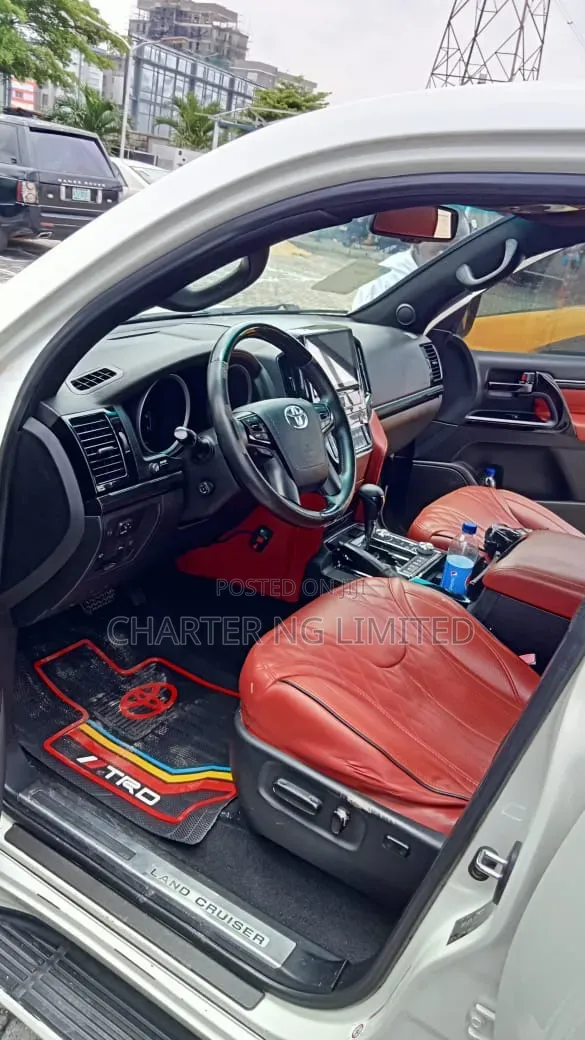 Toyota Landcruiser 2019