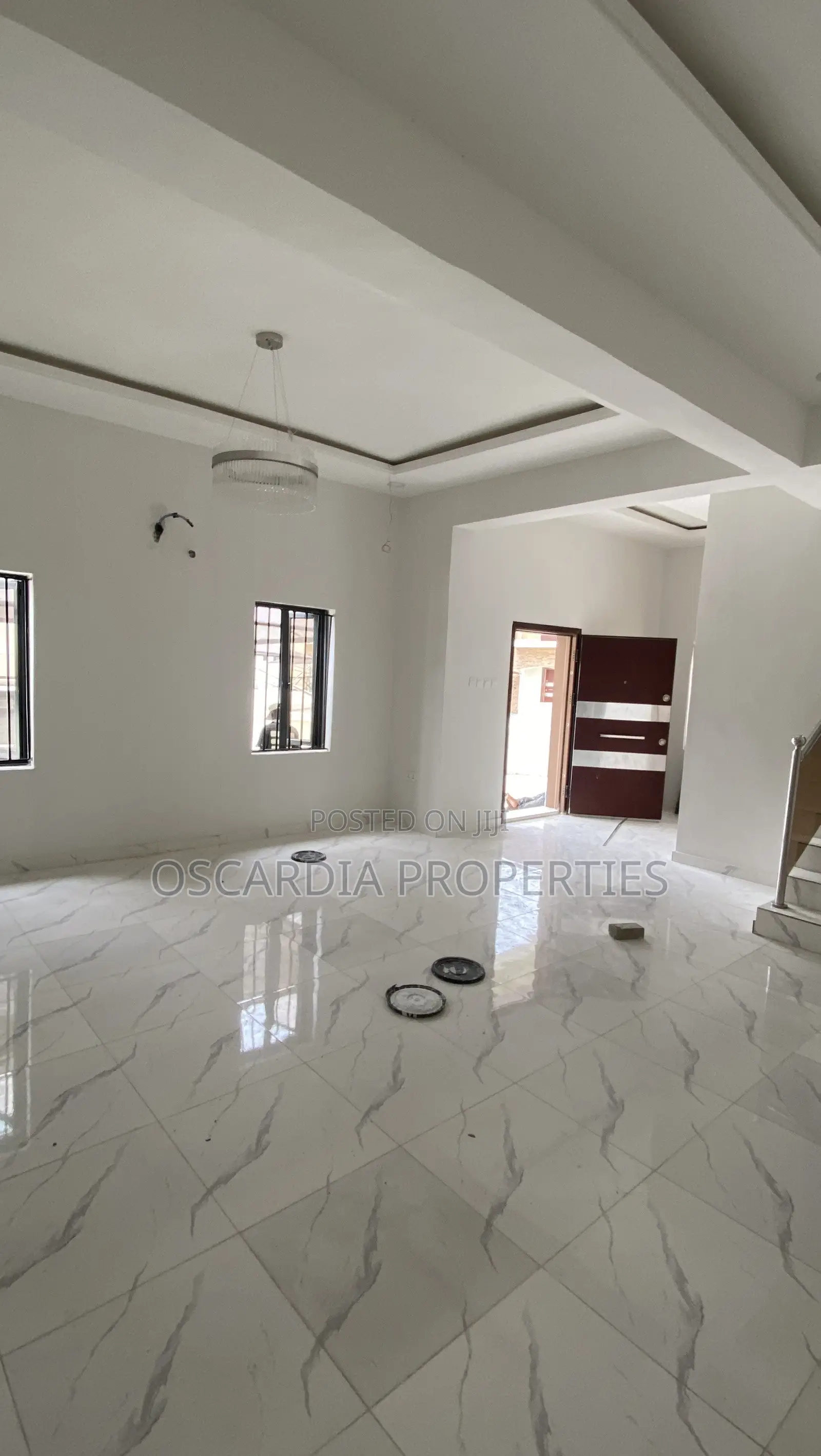 4bdrm Duplex in Ogombo for sale