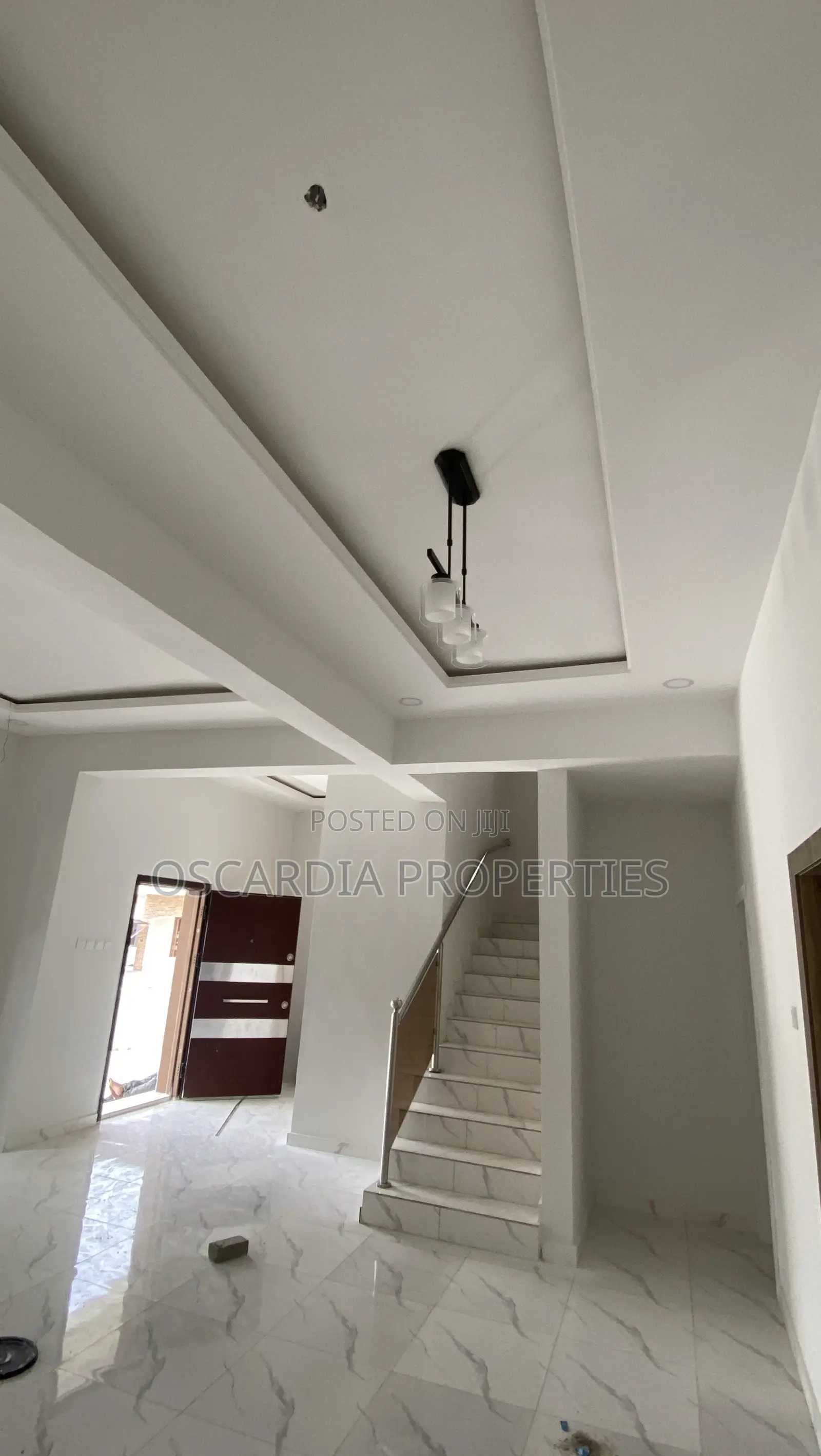 4bdrm Duplex in Ogombo for sale
