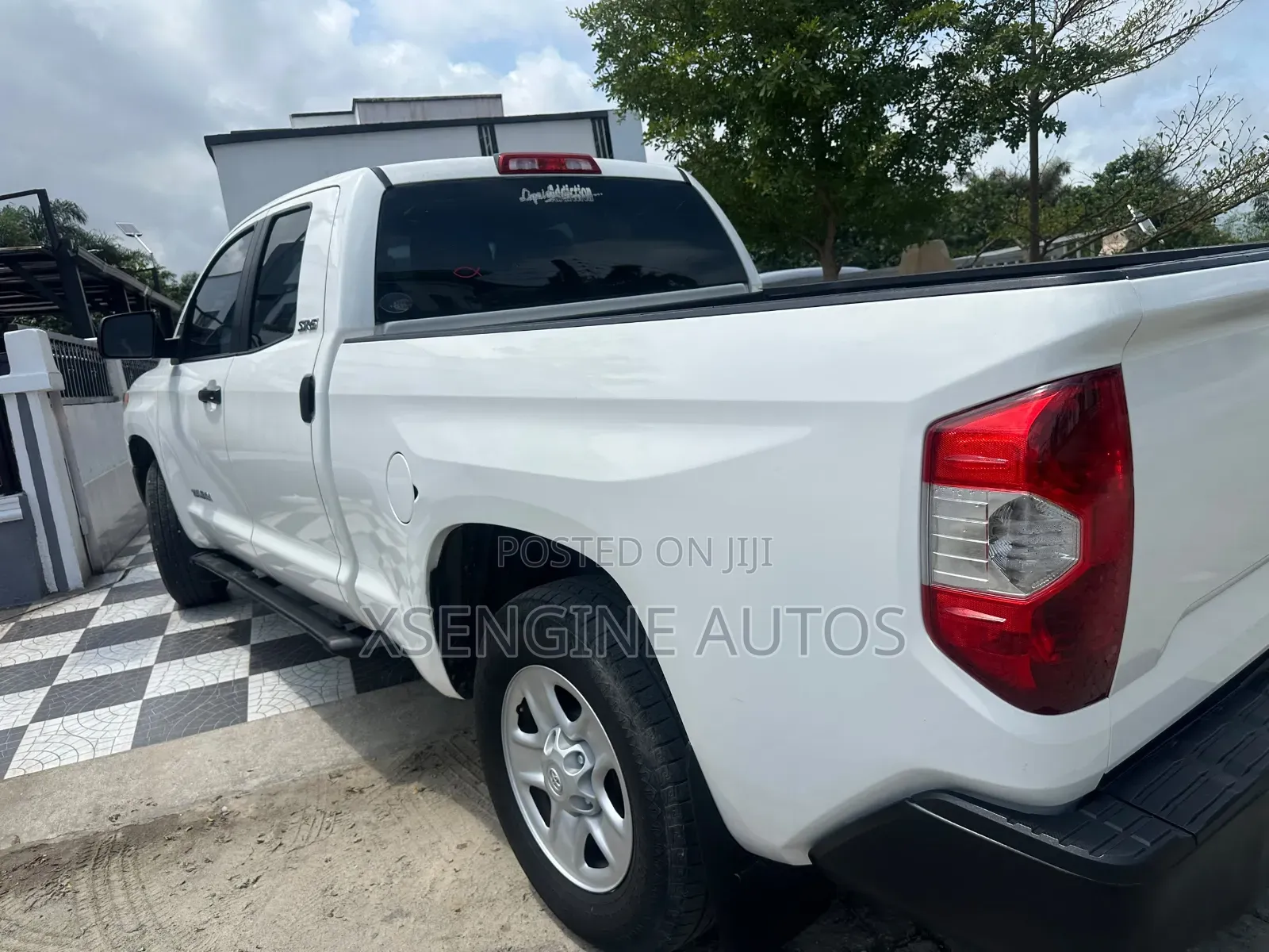 Toyota Tundra 2014 White