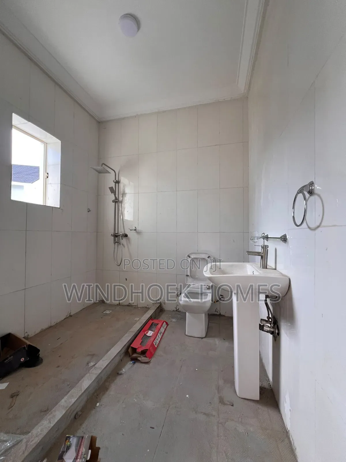 4bdrm Duplex in Durumi for sale