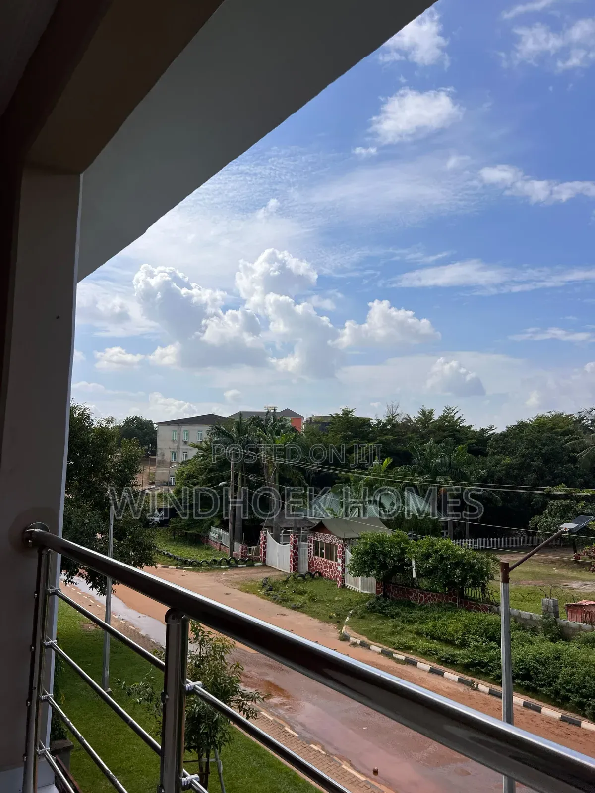 4bdrm Duplex in Durumi for sale