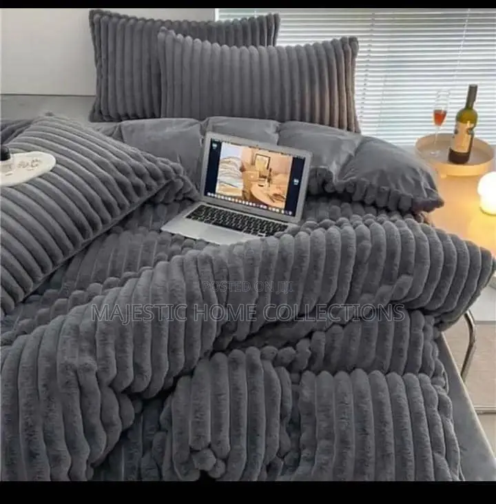 6×6 Luxury Corduroy Bedding Set