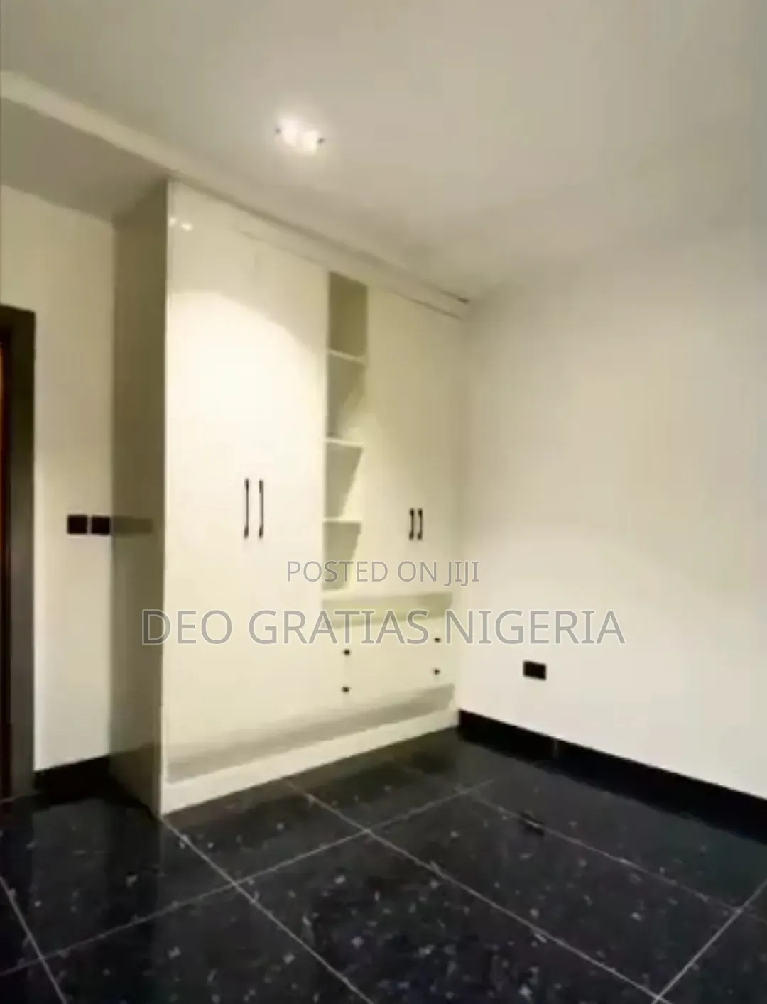 Furnished 3bdrm Apartment in Estate, Katampe (Main) for sale