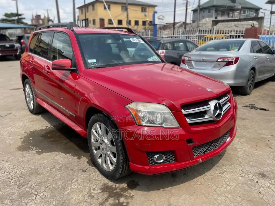 Mercedes-Benz GLK-Class 2010 Red