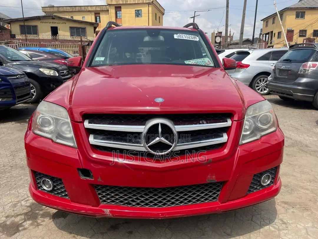 Mercedes-Benz GLK-Class 2010 Red