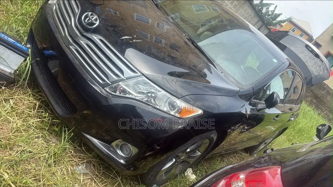 Toyota Venza V6 AWD 2011 Black