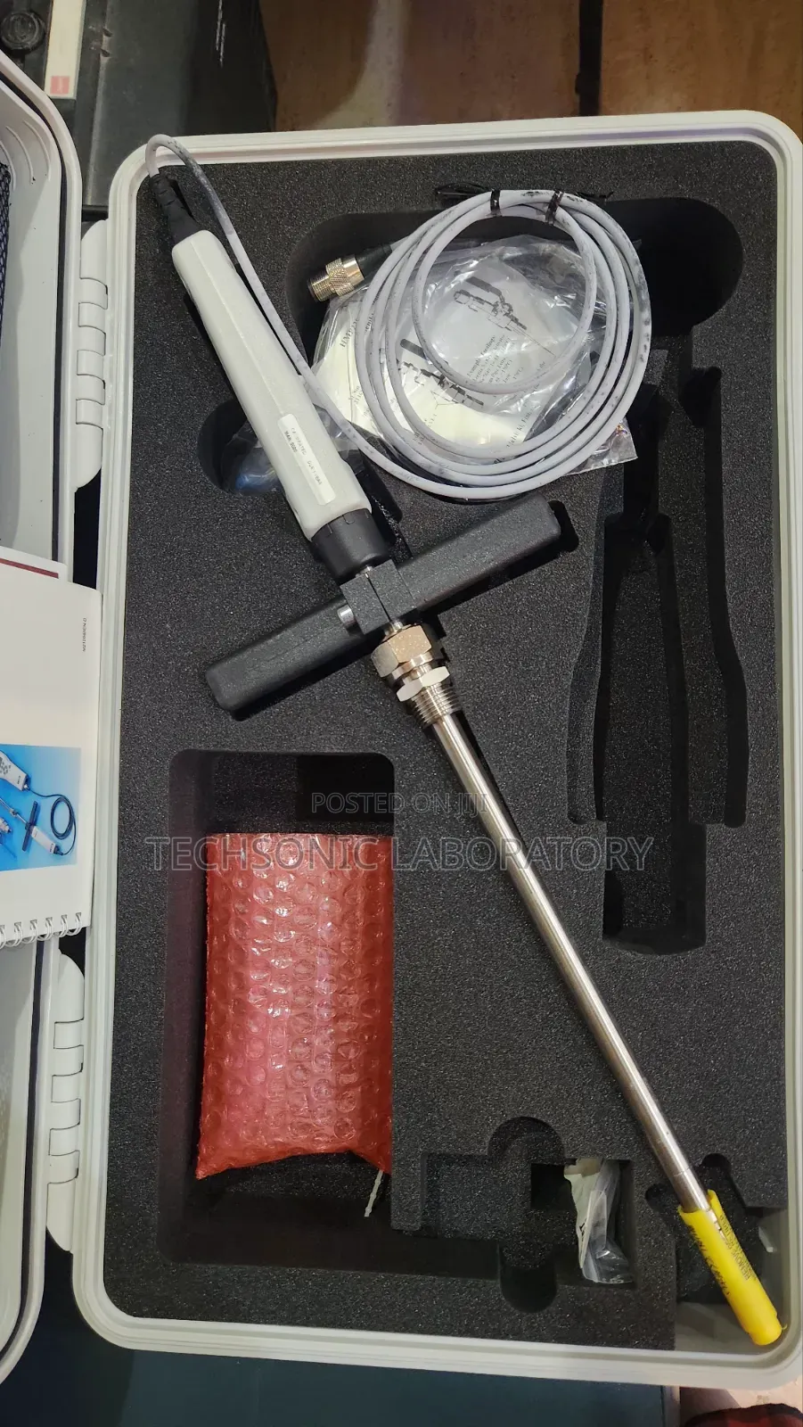 Handheld Moisture and Temperature in Oil Meter