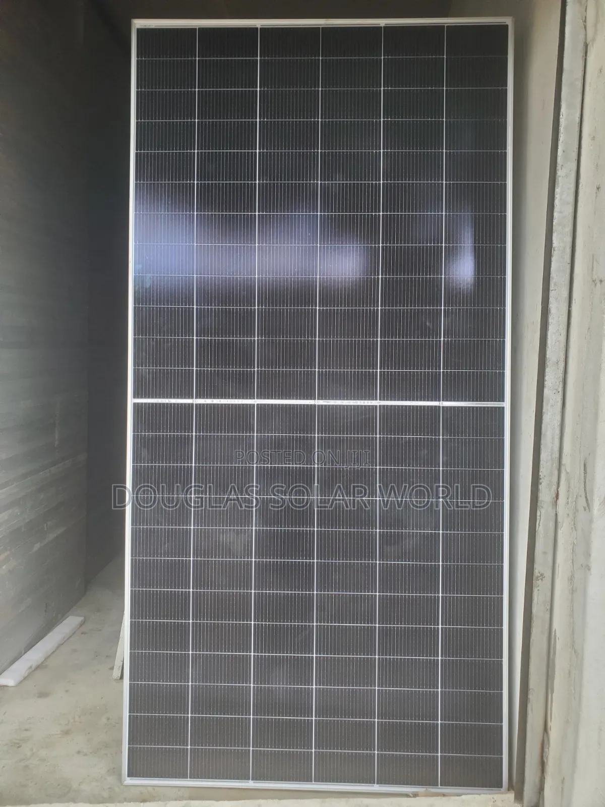 Jinko 600W Mono Bifacial Solar Panel