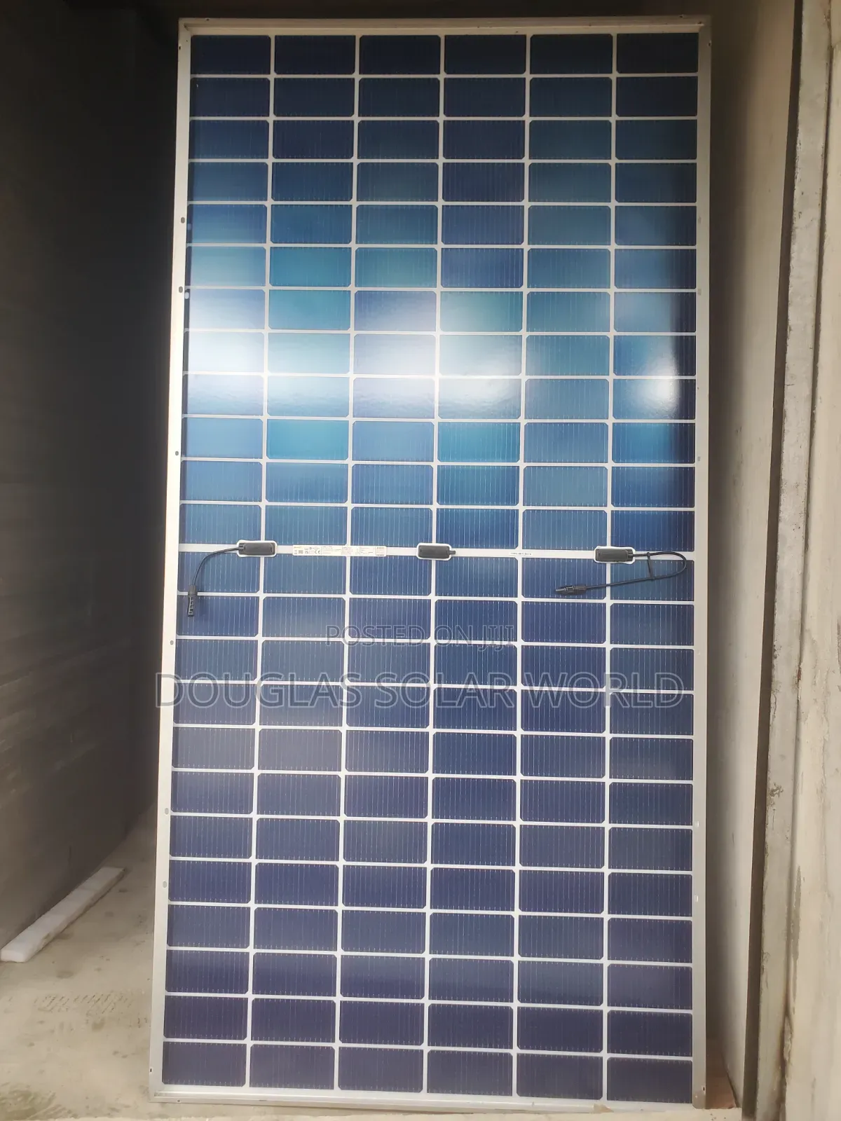 Jinko 600W Mono Bifacial Solar Panel