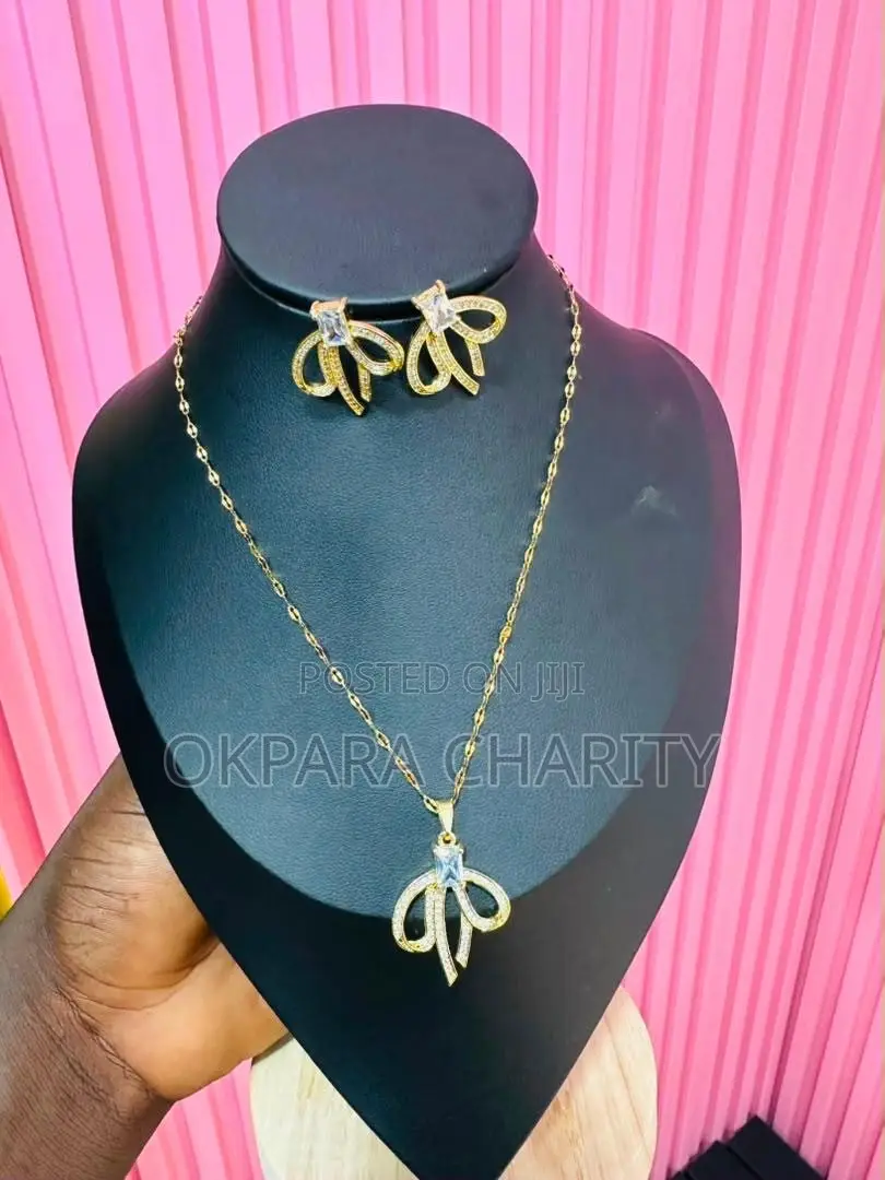 Jewelry and Accessories Suitable for All Occasions