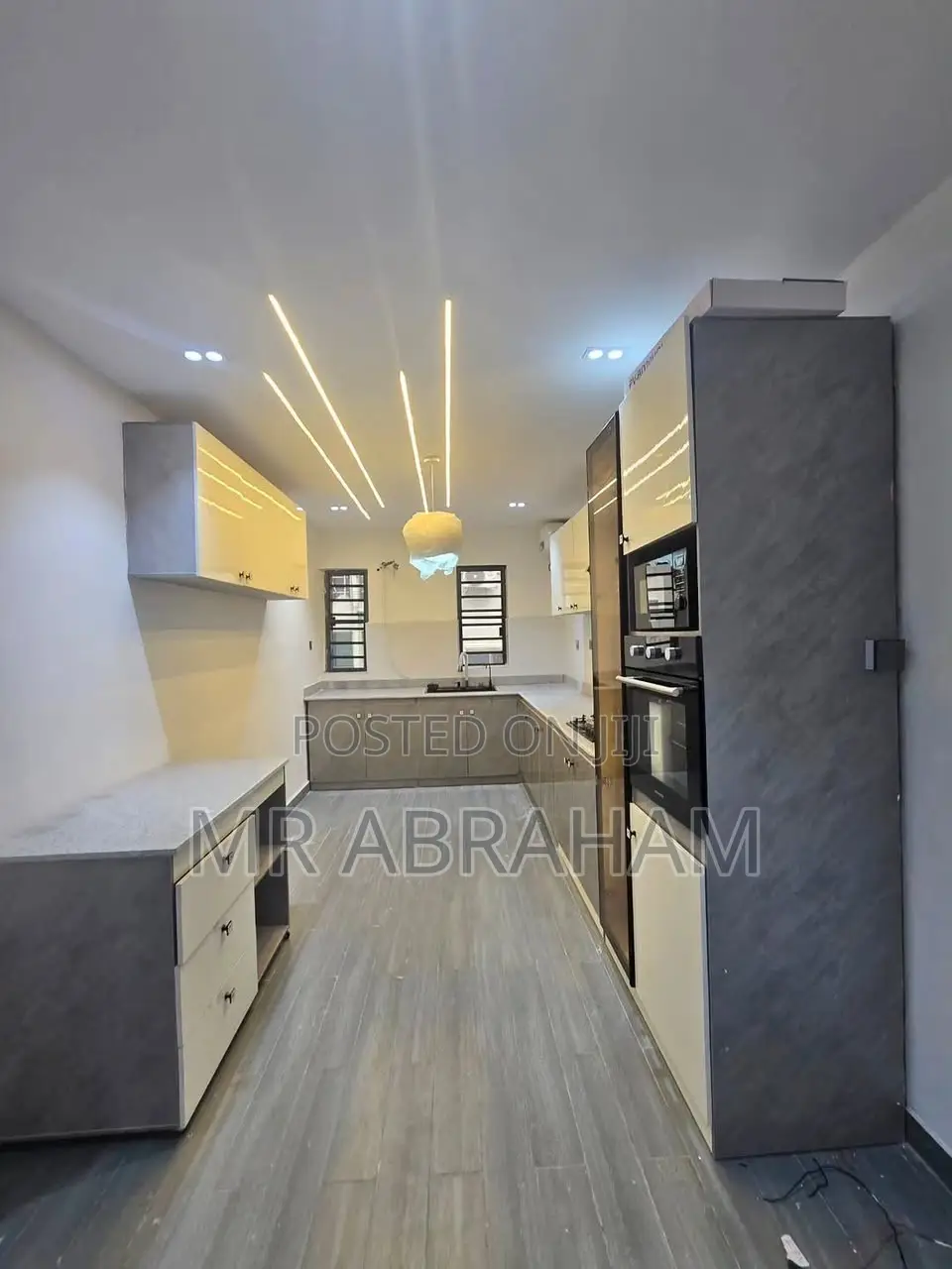 Furnished 2bdrm Apartment in Yaba, Lagos State for sale