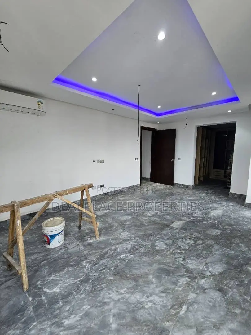 5bdrm Duplex in Ikeja GRA for sale