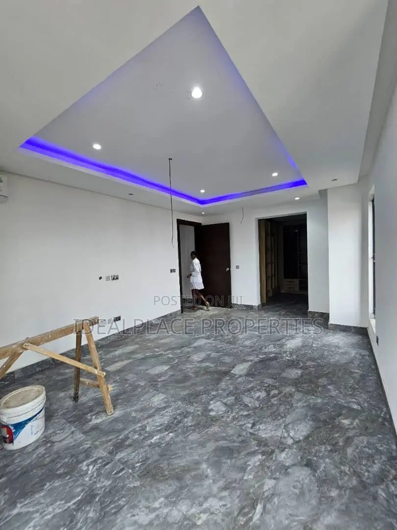 5bdrm Duplex in Ikeja GRA for sale