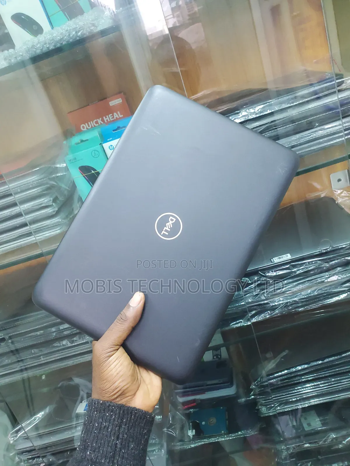 Laptop Dell Latitude 3190 4GB Intel Celeron SSD 60GB