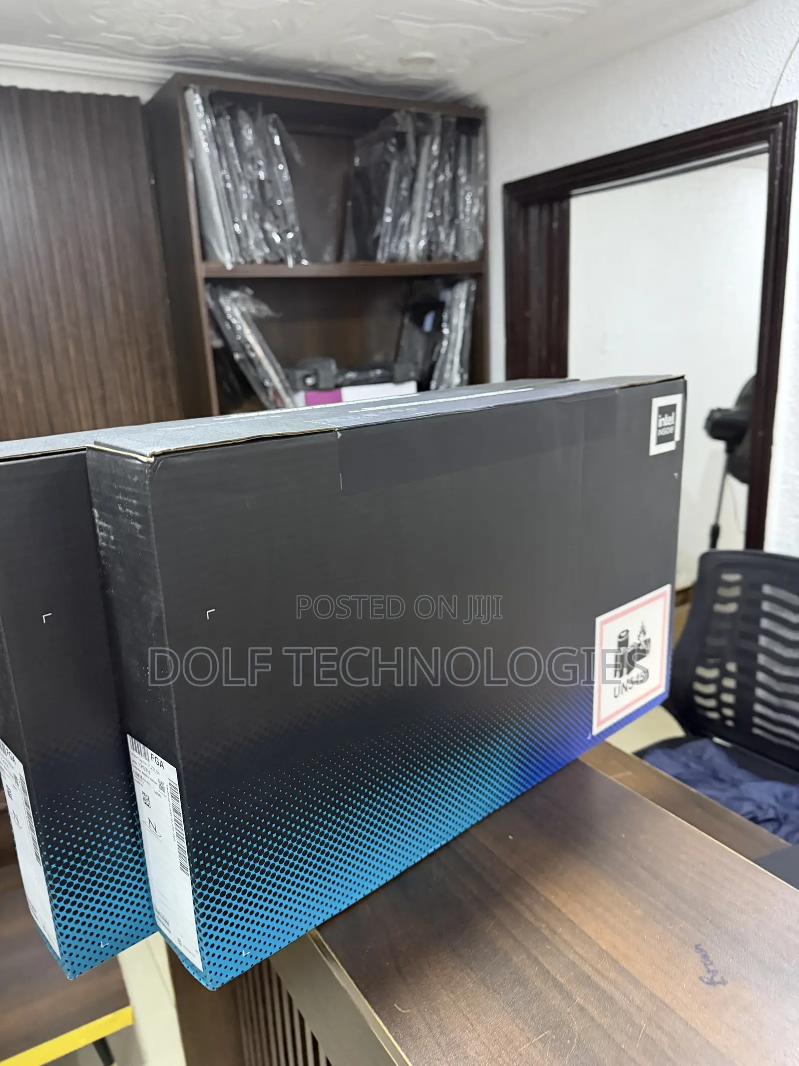 New Laptop Alienware 16 Aurora 16GB Intel Core 7 SSD 1T