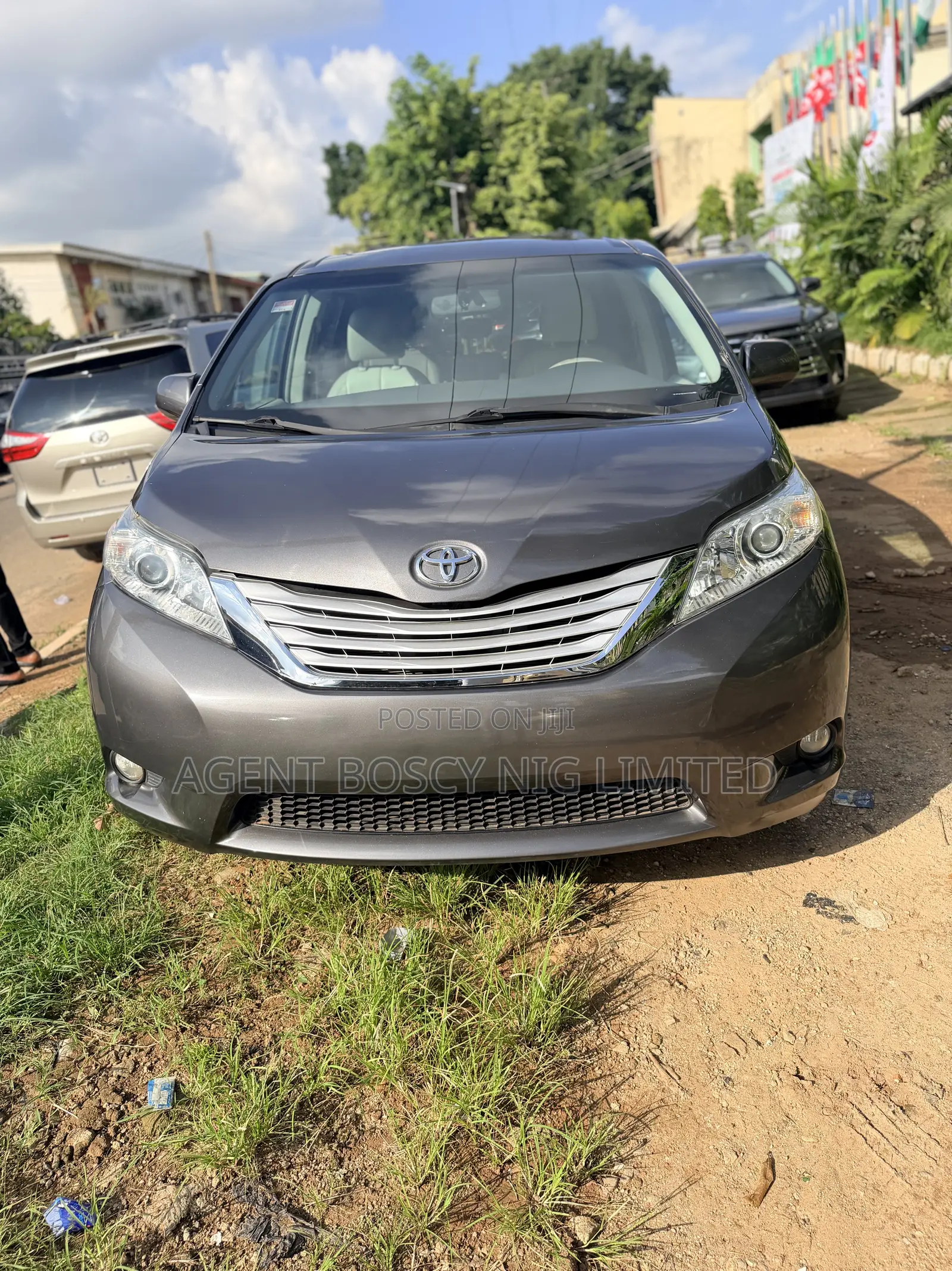 Toyota Sienna 2015 Gray