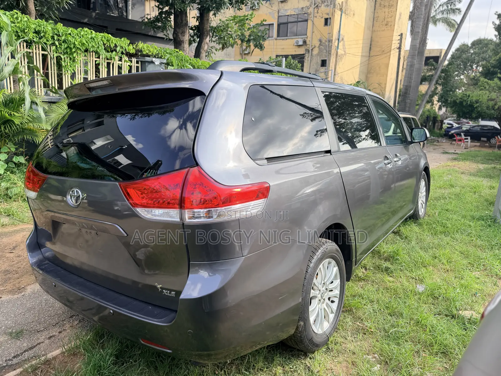 Toyota Sienna 2015 Gray