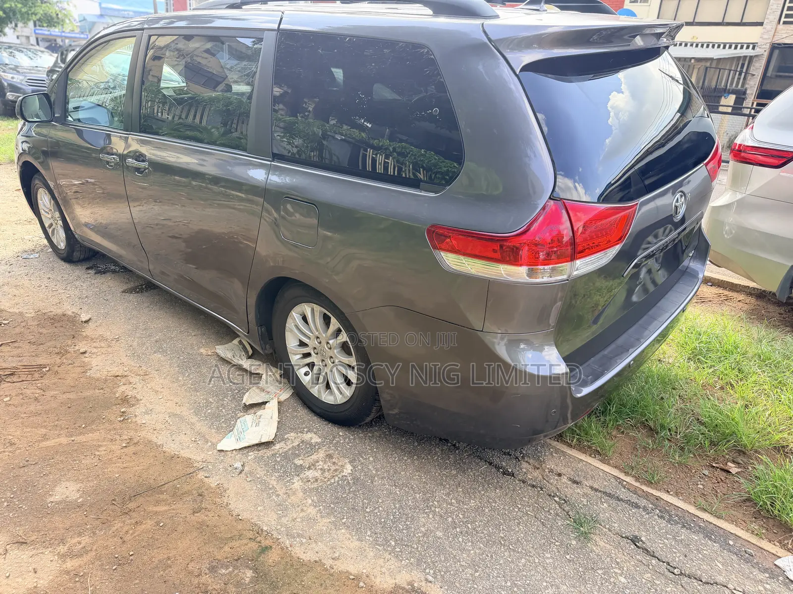 Toyota Sienna 2015 Gray