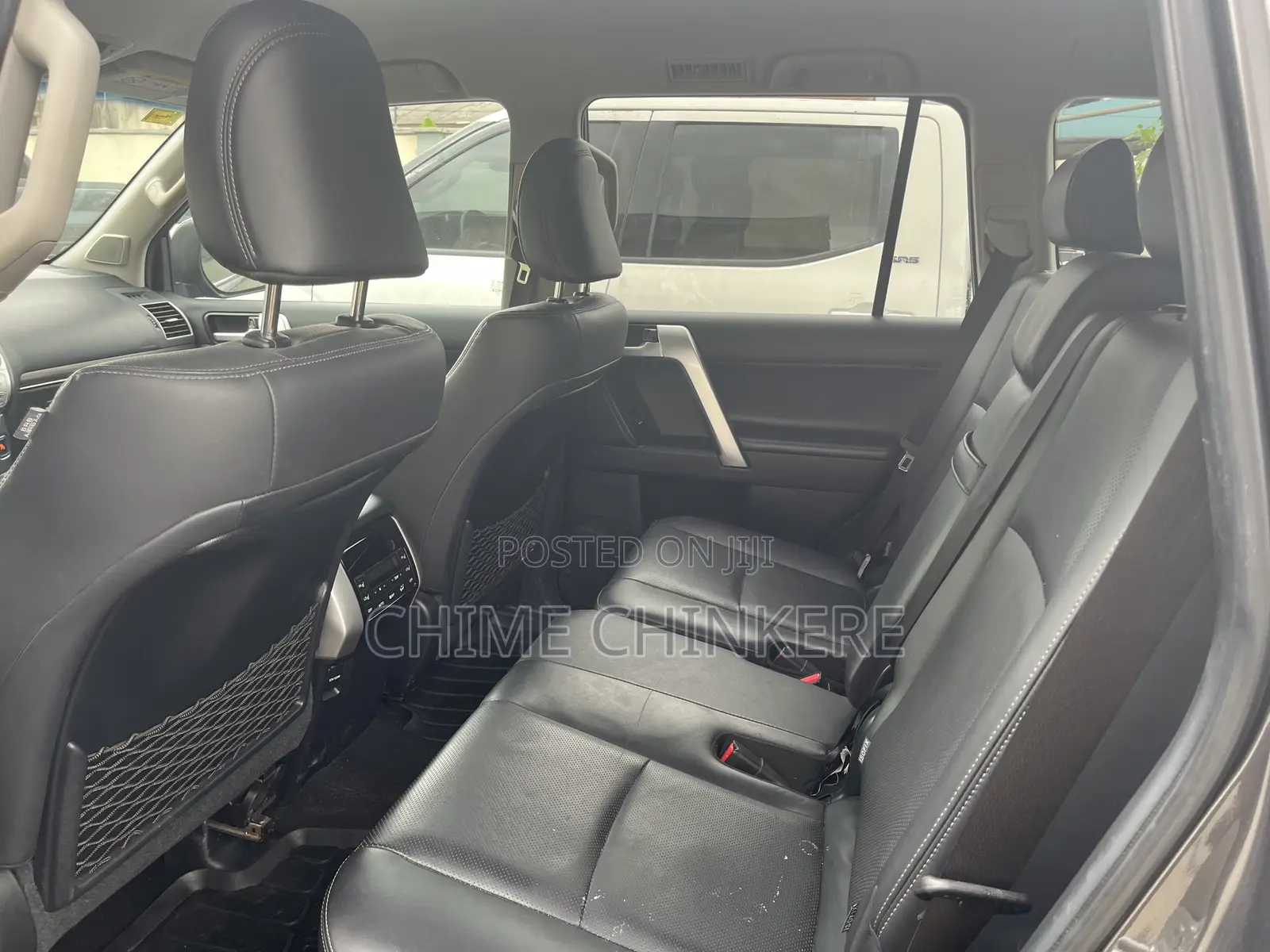 Toyota Land Cruiser 4.6 V8 GXR 2018 Gray