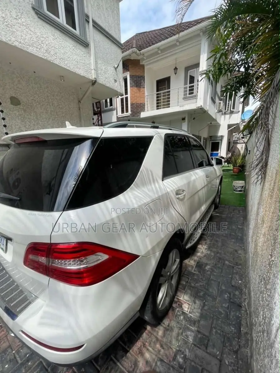 Mercedes-Benz M Class ML350 4MATIC 4dr SUV AWD (3.5L 6cyl 7A) 2015
