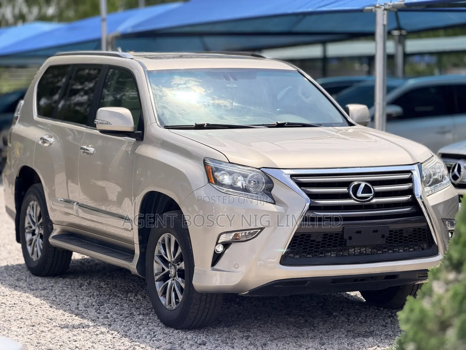 Lexus GX 460 Base 2015 Gold