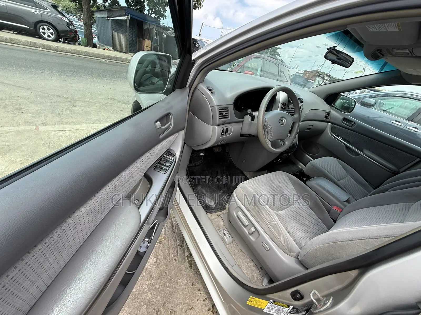 Toyota Sienna XLE AWD 2006 Silver