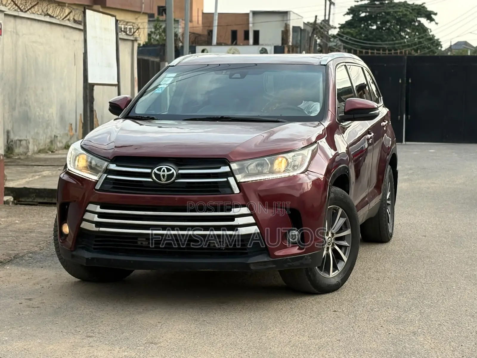 Toyota Highlander Limited Platinum 4dr SUV AWD (3.5L 6cyl 6A) 2014